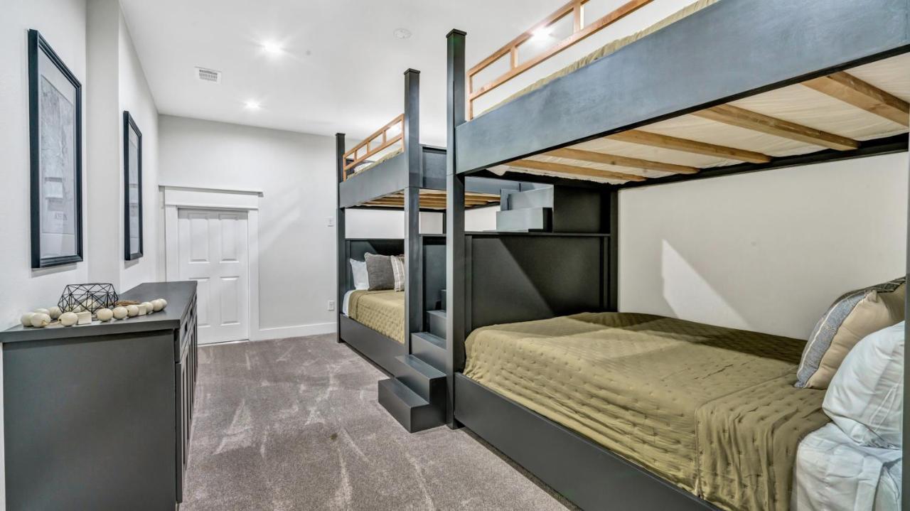 Luxury Gameroom/Basketball Hoop 阿林顿 外观 照片
